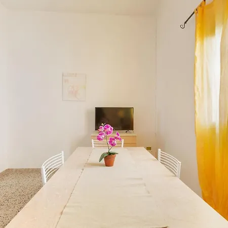 Bellavista Apartment *