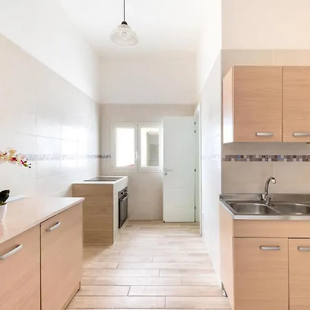 Bellavista Apartment *